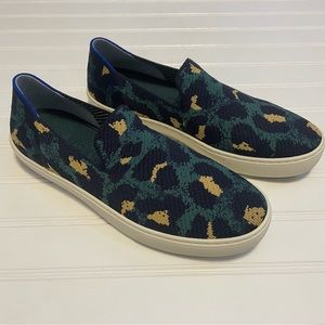 Rothy's spotted teal blue leopard print sneakers sz 9.5
